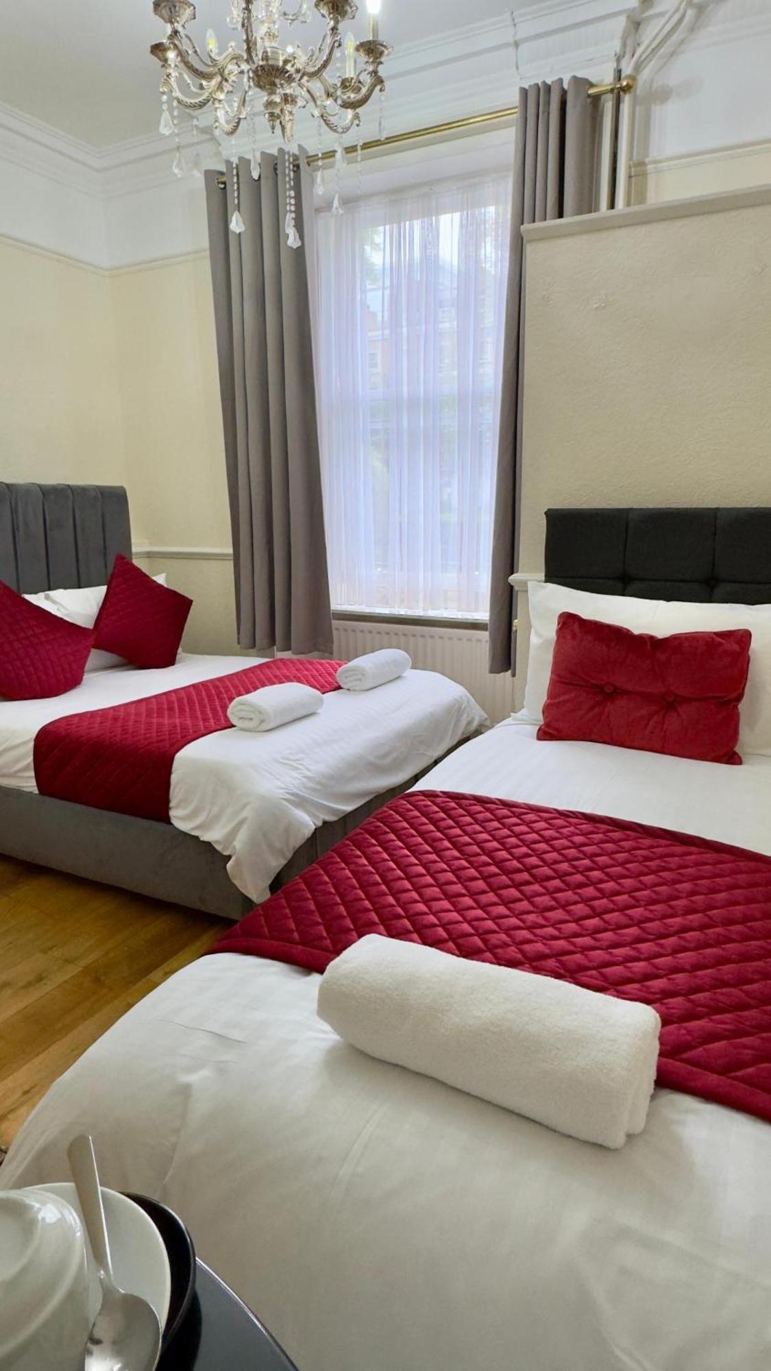 Classic Hyde Park Hotel Лондон Экстерьер фото