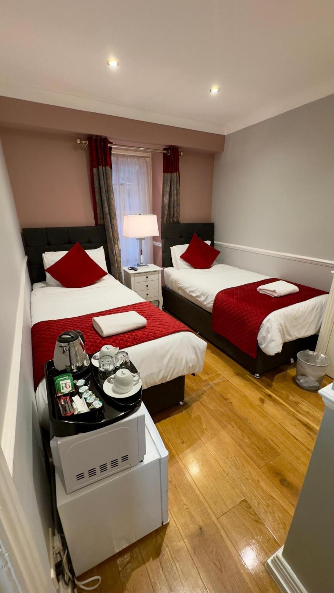 Classic Hyde Park Hotel Лондон Экстерьер фото