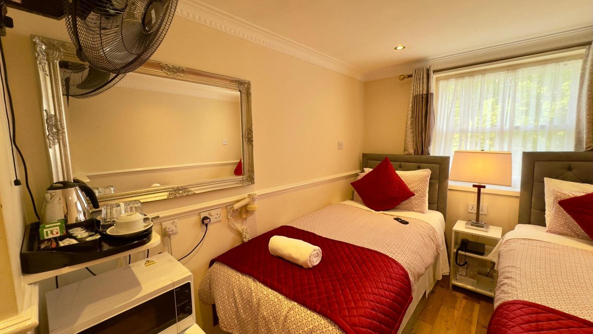 Classic Hyde Park Hotel Лондон Экстерьер фото