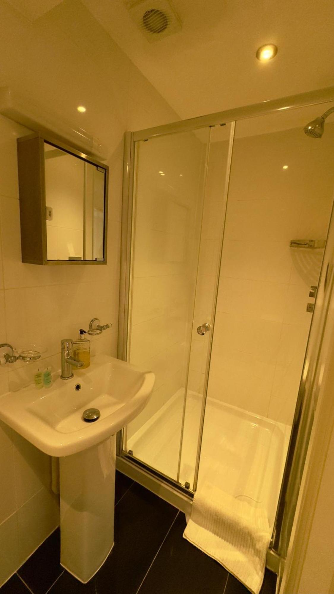 Classic Hyde Park Hotel Лондон Экстерьер фото