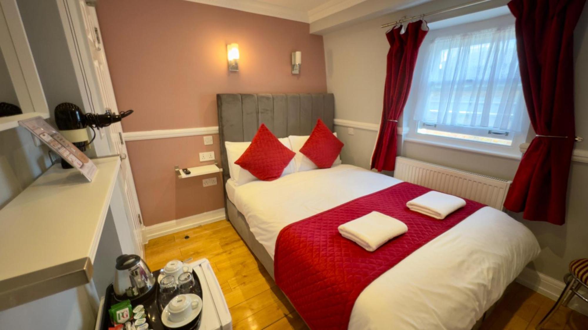 Classic Hyde Park Hotel Лондон Экстерьер фото